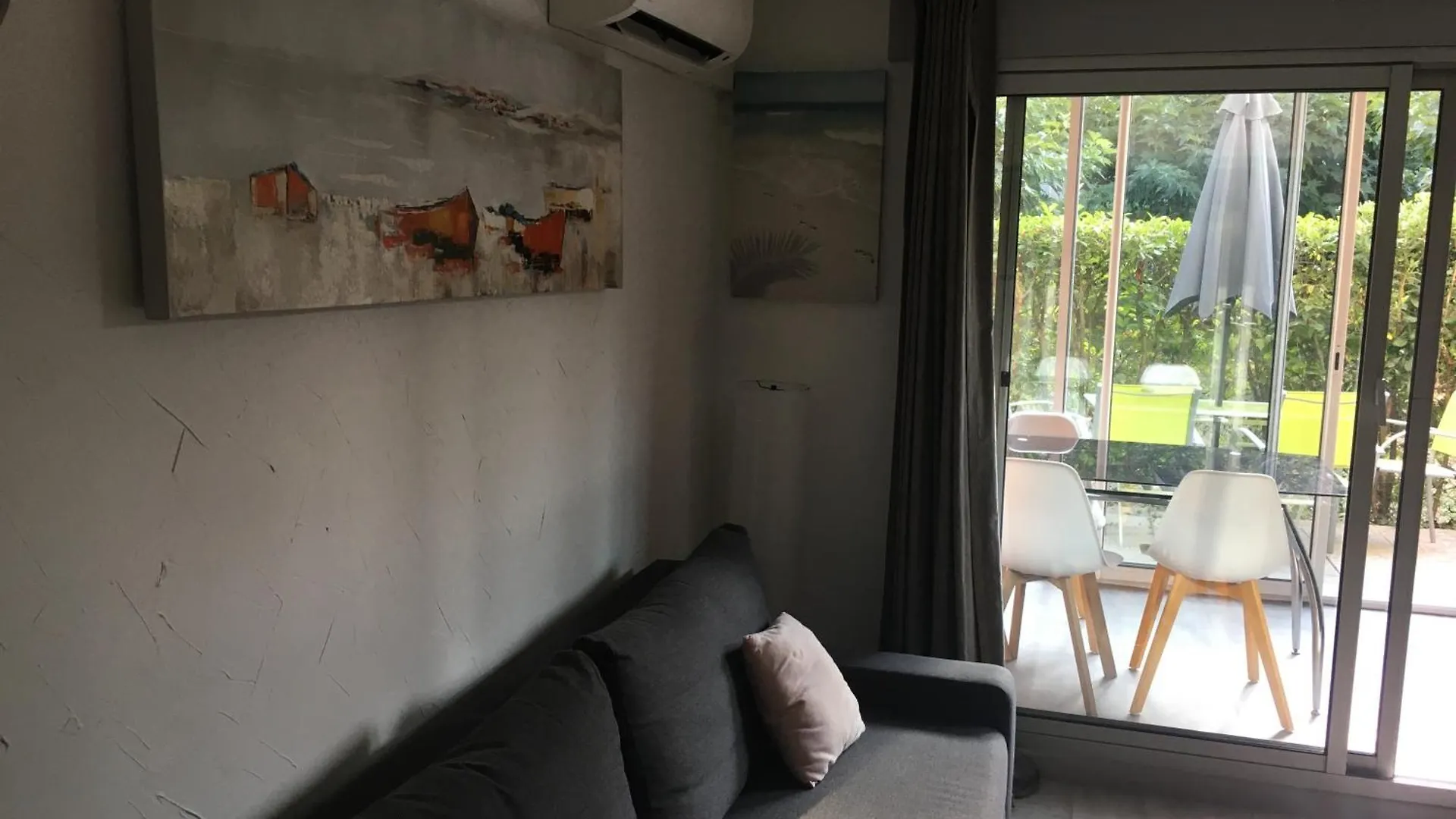Zen Attitude Apartment Cagnes-sur-Mer 0*,  France